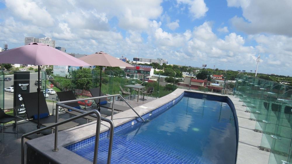 Hilton Garden Inn Mérida Exterior foto